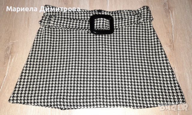 Дамски поли, снимка 2 - Поли - 39979731