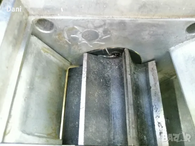 Дробилка за клони Gardol,валцова, снимка 4 - Градинска техника - 49988205