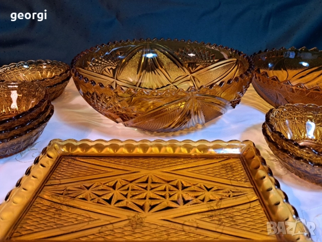 голяма и малка фруктиера, 7 купички и плато от цветно стъкло карамел 28/3, снимка 2 - Аксесоари за кухня - 51862680