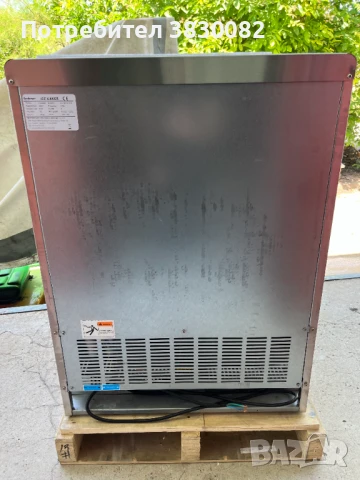 Професионален Ледогенератор Scotsman NU300AS NU 300 AS НОВ, снимка 3 - Обзавеждане за заведение - 47595754