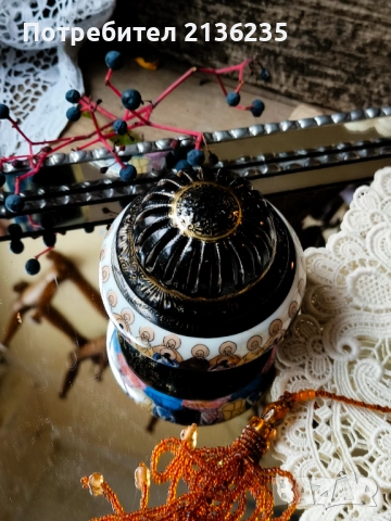 Японска порцеланова кутия , снимка 6 - Антикварни и старинни предмети - 51991374