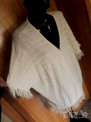 Кремаво бяла жилетка с ресни 2ХЛ, снимка 3 - Жилетки - 34079809