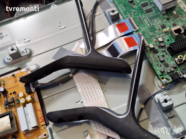 крачета за телевизор LG модел 32LF650V