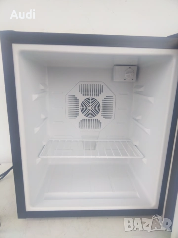 Мини бар / мини хладилник/ пиелте   CLIMATE CR-40A Обем: 40 литра Вътрешни лед осветление  Охлажда х, снимка 9 - Хладилници - 54154658