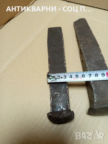 Комплект Соц Стари Ръчно Ковани Клин Клинове За Цепене На Трупи Номер 9., снимка 12 - Антикварни и старинни предмети - 49486161