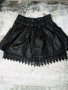 Кожена къса пола с дантела и подплата, снимка 2