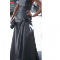 Абитуриентска рокля с камъни Swarovski, снимка 1 - Рокли - 37366471