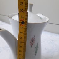 Немски  порцеланов чайник , снимка 4 - Сервизи - 31578700