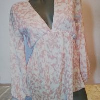Елегантна блуза с долна част солей, р-р М , снимка 1 - Корсети, бюстиета, топове - 37563497