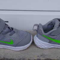 Детски маратонки NIKE REVOLUTION, снимка 3 - Детски маратонки - 37310462