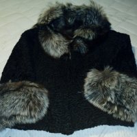 италианско дамско палто от каракул , снимка 2 - Палта, манта - 30870776