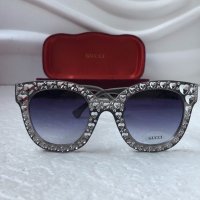 Gucci дамски слънчеви очила с камъни тип котка, снимка 2 - Слънчеви и диоптрични очила - 31091382