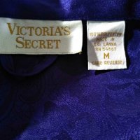 Сатенен халат,пеньоар,Victoria's secret, снимка 6 - Нощници - 31267580