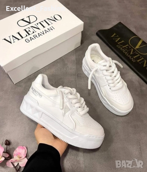 Нови обувки Valentino , снимка 1