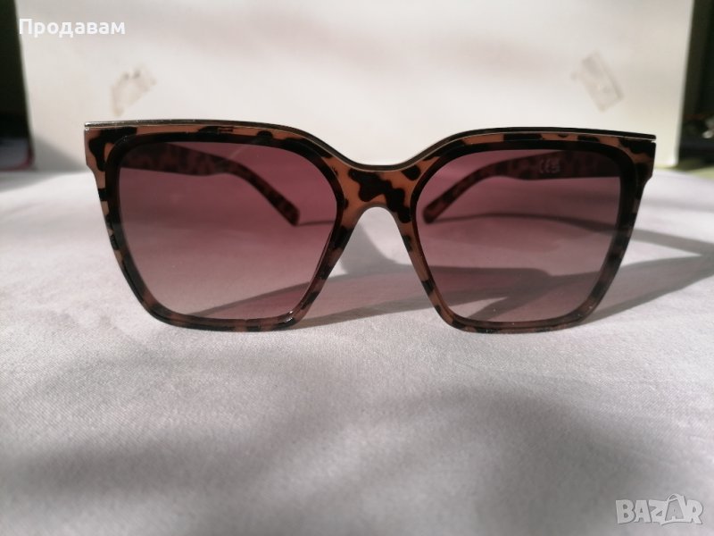 Елегантни и стилни слънчеви очила с пластмасова рамка, имитация на кожа. UV 400, Cat. 3, снимка 1