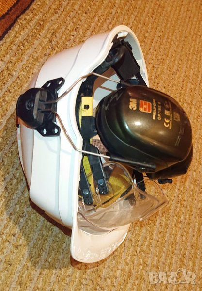 Каска с очила и антифони, снимка 1