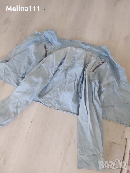 Продава дънково яке Модерно , снимка 1