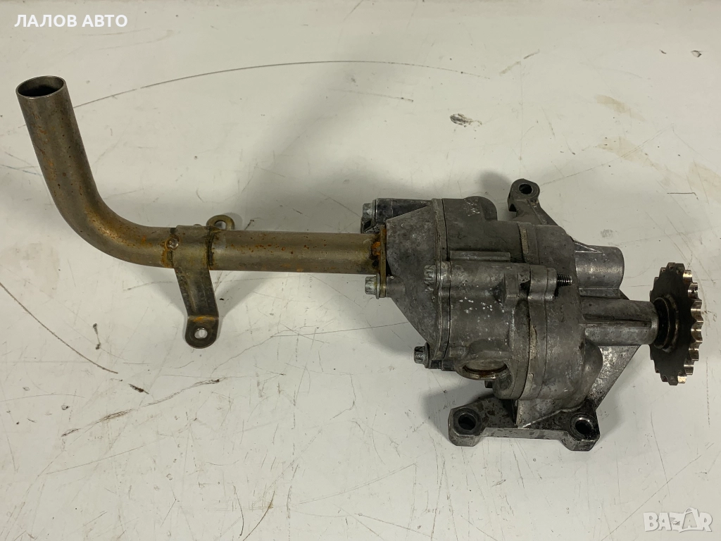 Маслена помпа Мерцедес 2.2 Цди Maslena pompa Mercedes-Benz 2.2 CDI 6111810201, снимка 1