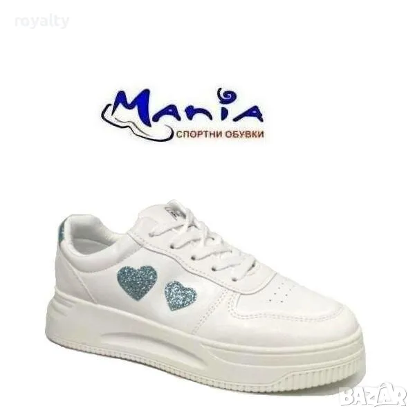 Дамски спортни обувки с декорация сърца, снимка 1