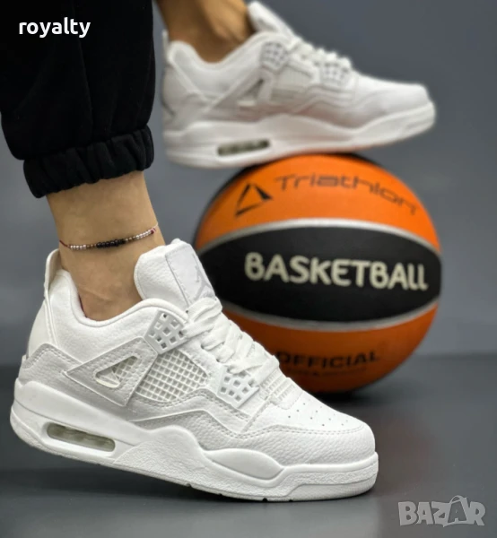 Nike Air Jordan 4 бели мъжки маратонки , снимка 1