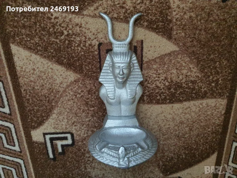 Стар масивен метален пепелник , снимка 1