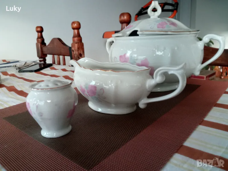 Прекрасен ,антикварен,лот .Порцелан.Цената е за всичко., снимка 1