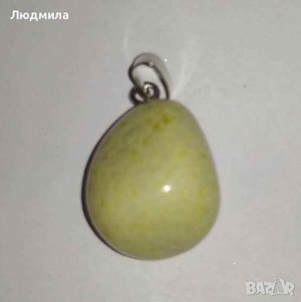 Висулки на полускъпоценни камъни с държач. 3 броя., снимка 1