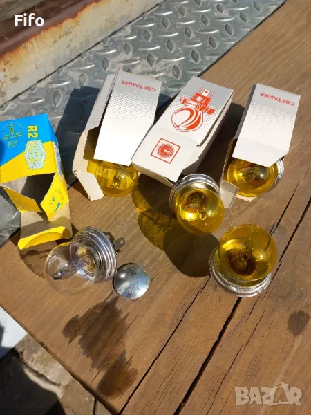 соц/ретро крушки за фар 12 волта, снимка 1