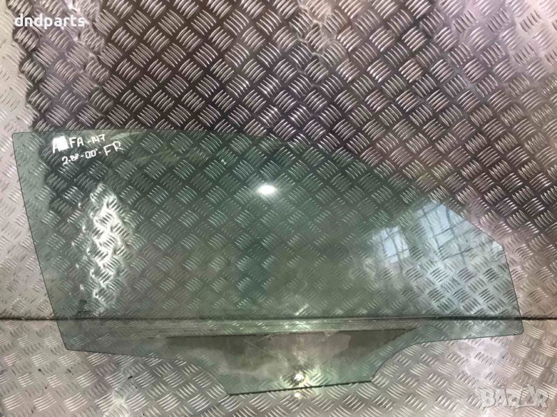 Предно дясно стъкло Alfa Romeo 147,2001г.(2-врати), снимка 1