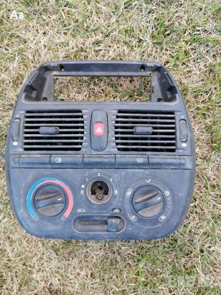 Централна конзола Фиат Браво / Fiat Bravo , снимка 1