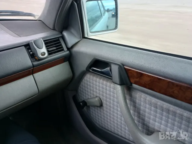 Мерцедес 124 Е250, снимка 2 - Автомобили и джипове - 47883779