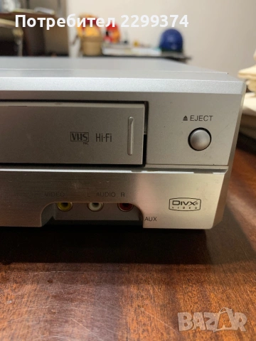 DVD & VHS Combo Toshiba, снимка 2 - Плейъри, домашно кино, прожектори - 53209879