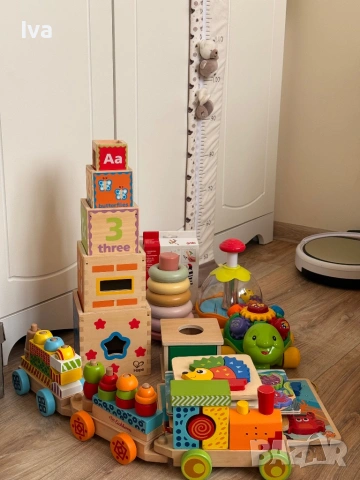 Дървени играчки hape eichhorn little dutch goki и книжки