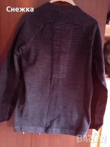 Марков пуловер ..