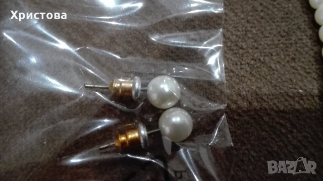 Нов дамски комплект бижута от Avon, снимка 3 - Бижутерийни комплекти - 30467351