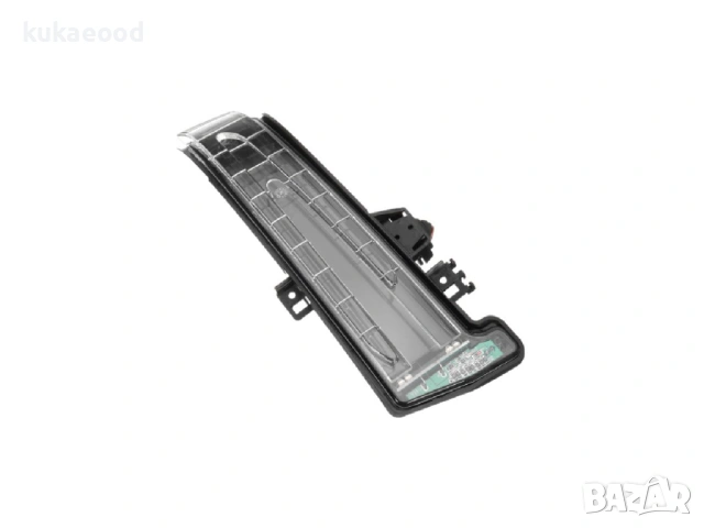 Мигач в огледало за Mercedes CLA C117, снимка 3 - Части - 54202022