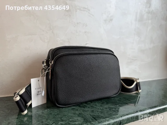 МАЛКА ДАМСКА ЧЕРНА ЧАНТА, снимка 5 - Чанти - 48816025