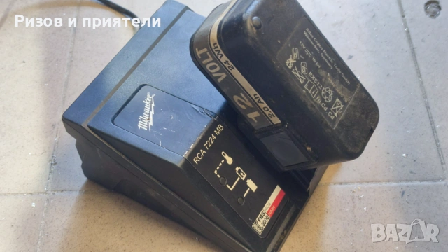 Зарядно Milwaukee , снимка 7 - Винтоверти - 54261274