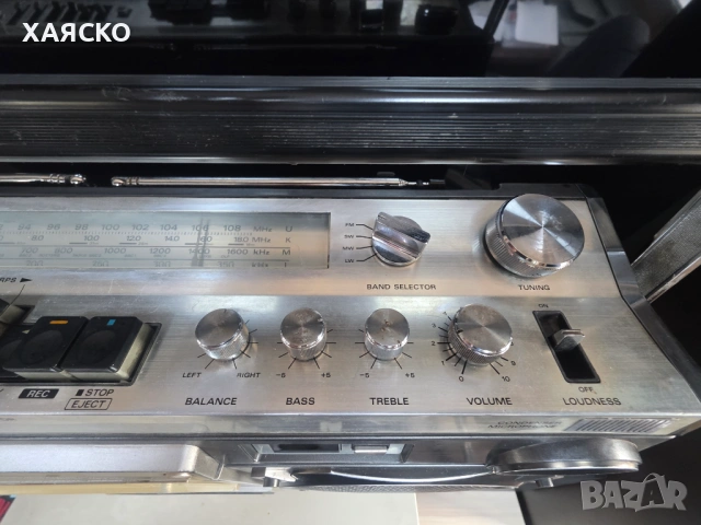 HITACHI TRK-8180, снимка 7 - Радиокасетофони, транзистори - 53911618