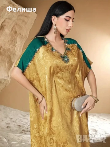 Лимитирана Арабска Жакард Златна Рокля с Инкрустирани Зелени Изумрудени Камъчета и Блестящи Мъниста, снимка 2 - Рокли - 51006223