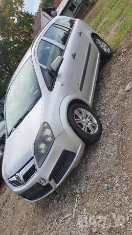 преден капак предна броня заден капак задна броня калници за Opel Zafira B, снимка 4 - Части - 52277421