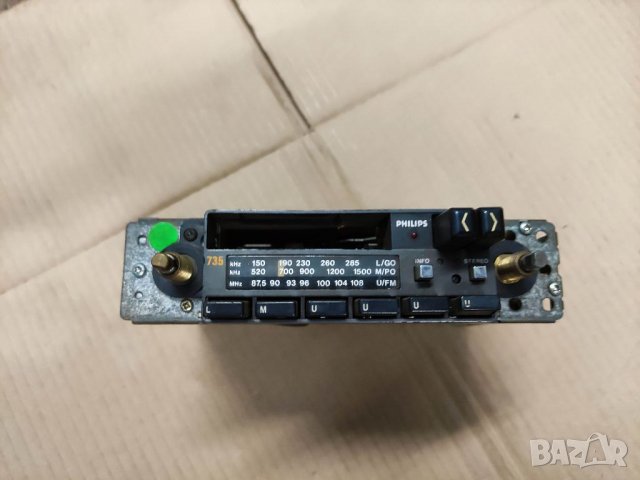 Продавам стар касетофон за кола  Филипс, снимка 3 - Аксесоари и консумативи - 33998259