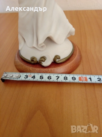 Италианска фигура CAPODIMONTE, снимка 10 - Статуетки - 53965012