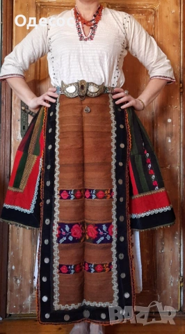 Автентична носия от Северна България