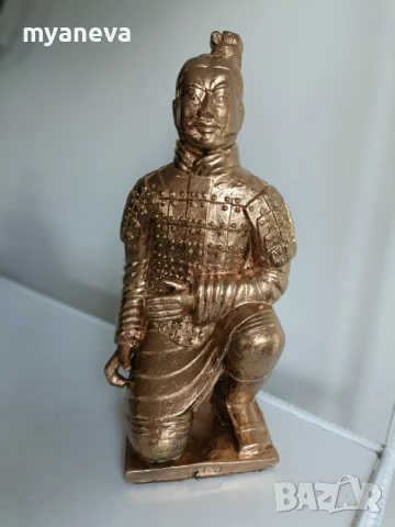 Теракотената армия, масивна статуетка с печат. 