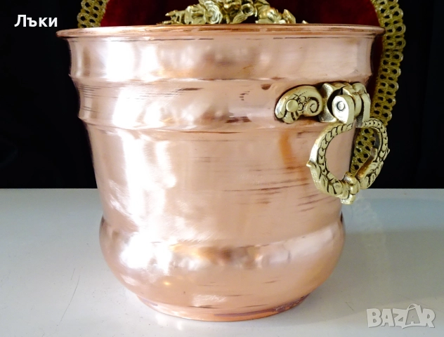 Медна саксия,кашпа с бронзови дръжки,барок. 