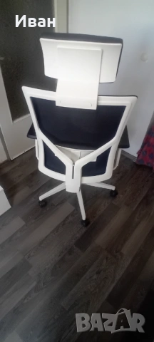 Офис стол, снимка 2 - Столове за офис - 53877537