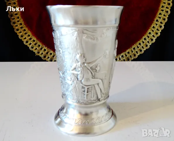Немска чаша от калай,картини от любовна песен. , снимка 2 - Антикварни и старинни предмети - 48042290