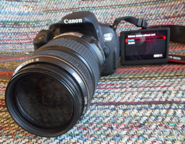 НОВ Canon EOS 700D с 3 обектива, статив и приклад, снимка 7 - Фотоапарати - 52771961