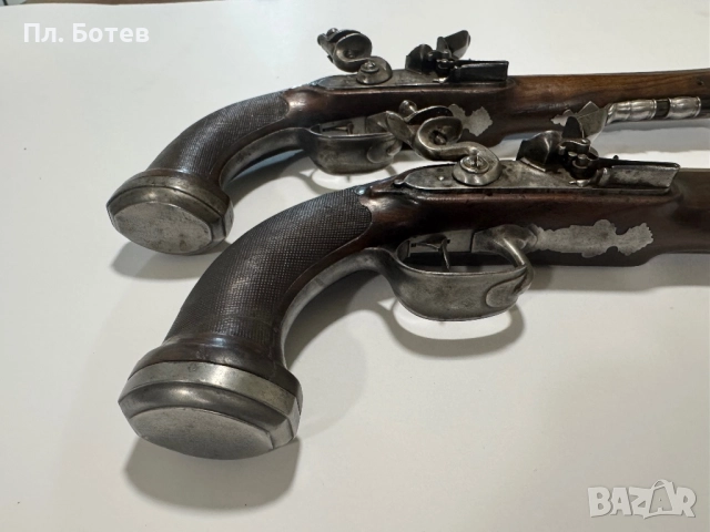 Чифт кремъчни пистолети, снимка 6 - Антикварни и старинни предмети - 52297466